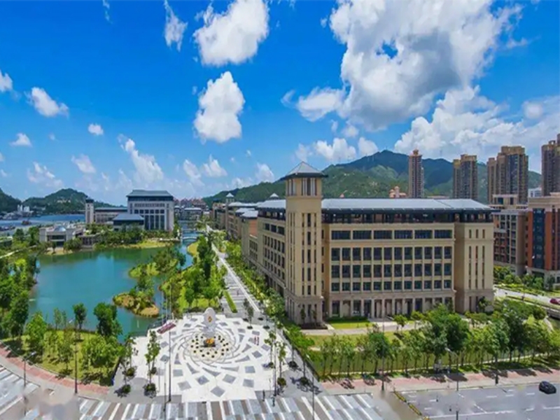 澳门大学