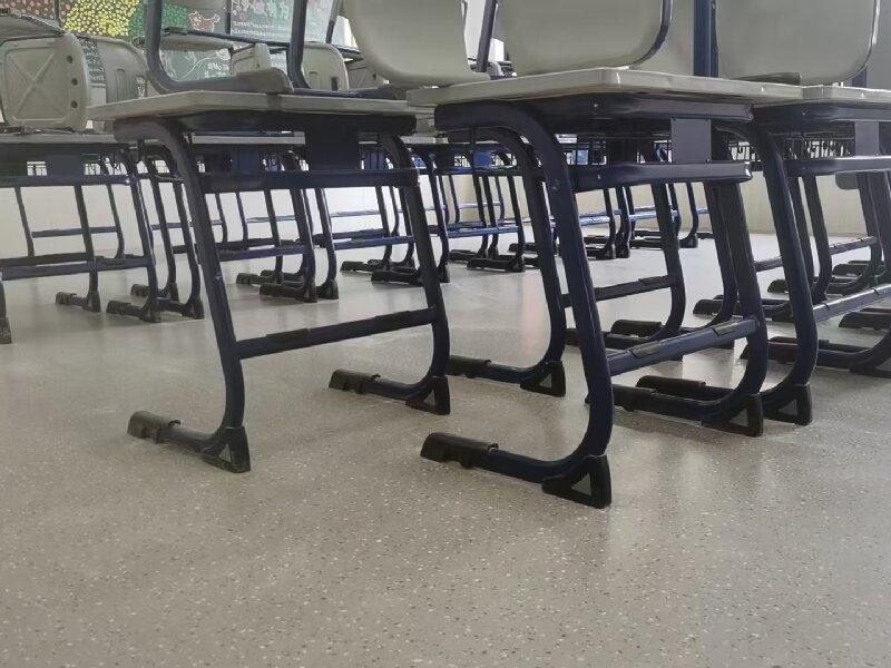 学校塑胶地板安全规范与选购要点