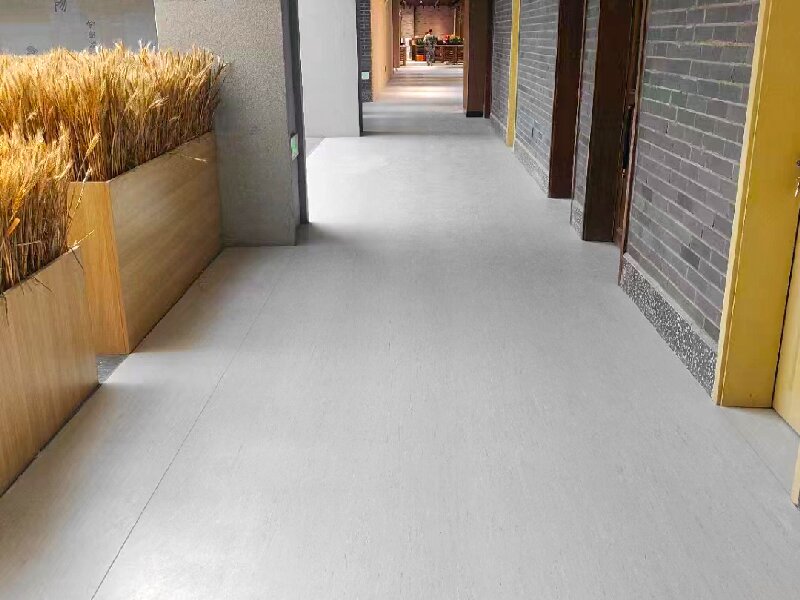 大巨龙塑胶地板