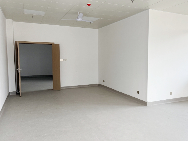 大巨龙同质透心地板