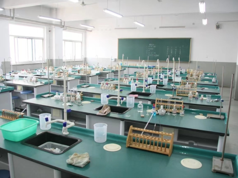 太原市实验中学实验室