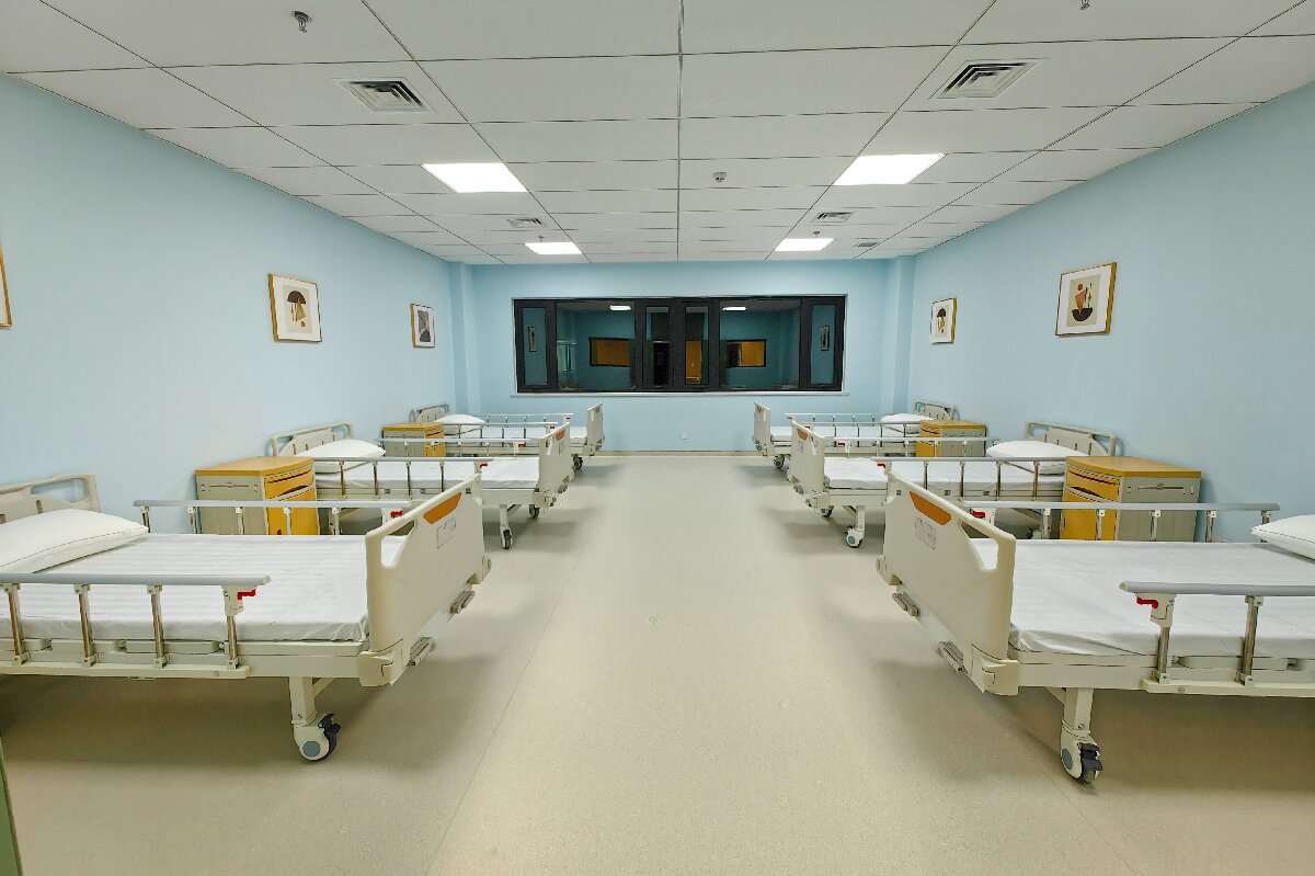 homogeneous PVC flooring