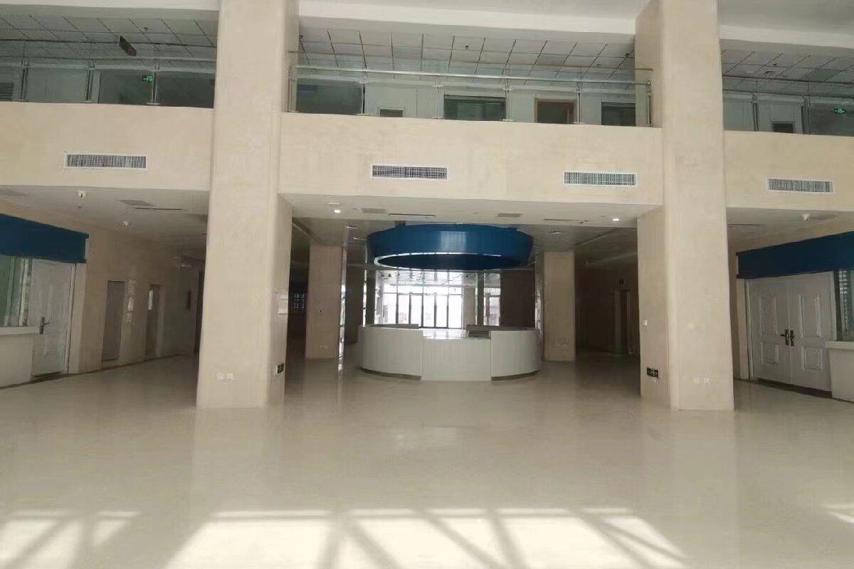 商丘市中心医院地面