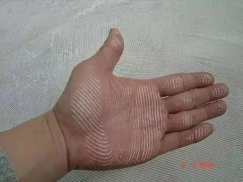 冬季pvc卷材地板施工温度不够如何解决