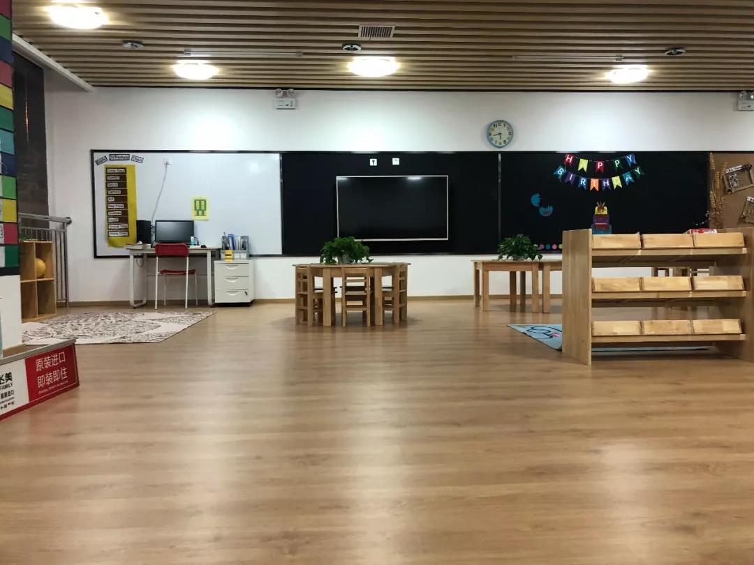 大巨龙地板无毒、无甲醛，耐磨，耐脏