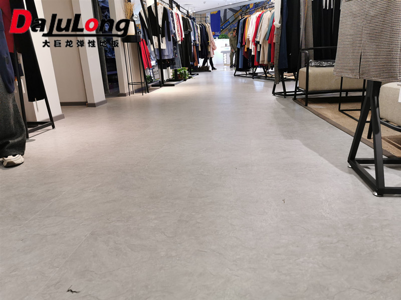 人们对弹性pvc卷材地板认识误区恰恰是它的优势