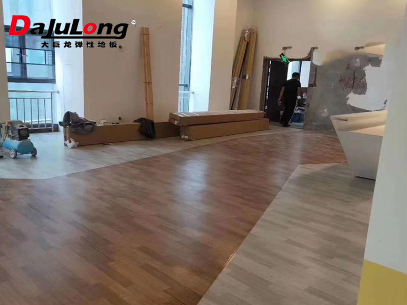 pvc卷材地板复杂的图案是怎么做的？