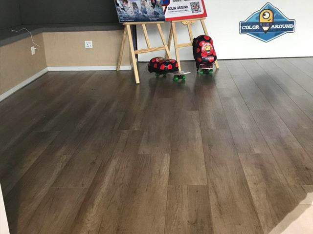 推动行业的未来发展，卡曼国际退出SPC地板