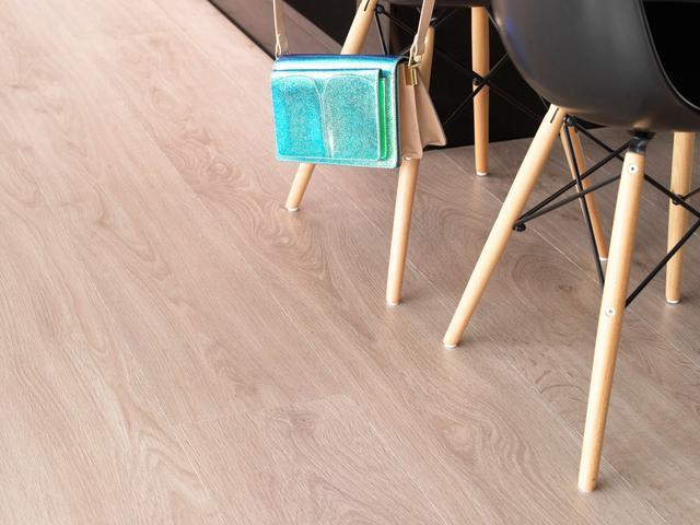 推动行业的未来发展，卡曼国际退出SPC地板