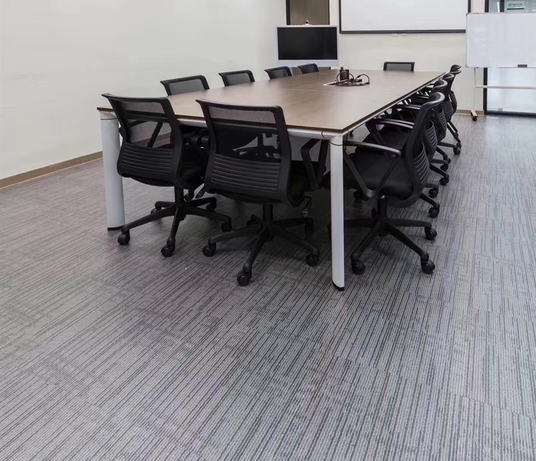 pvc地板多重优点被广泛应用医院，学校，办公等