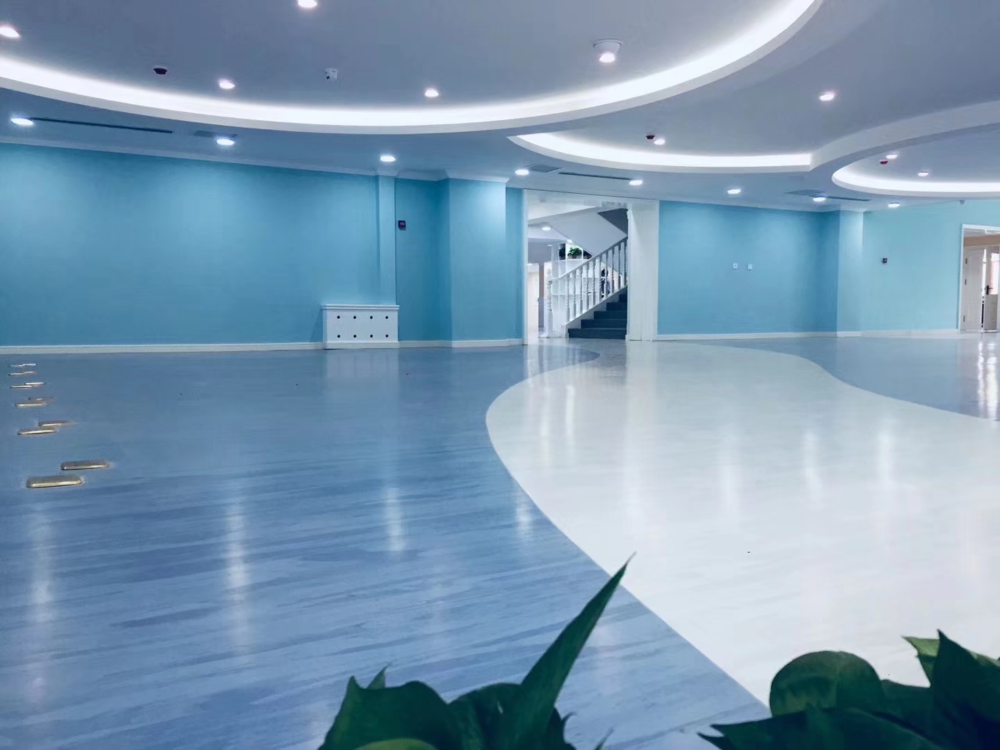 大巨龙地板厂家生产工艺高端，产品得到认可！