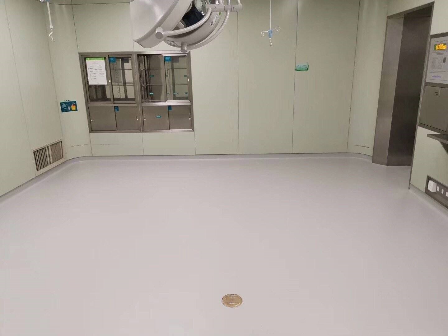 大巨龙塑胶地板为培训中心用地贡献力量